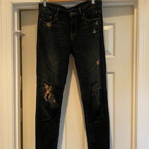 MOTHER The Looker distressed denim
